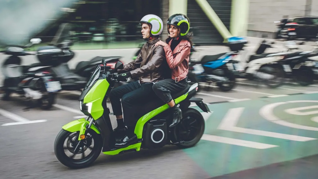 Cheap but Luxury Scooter Brands You Must Use